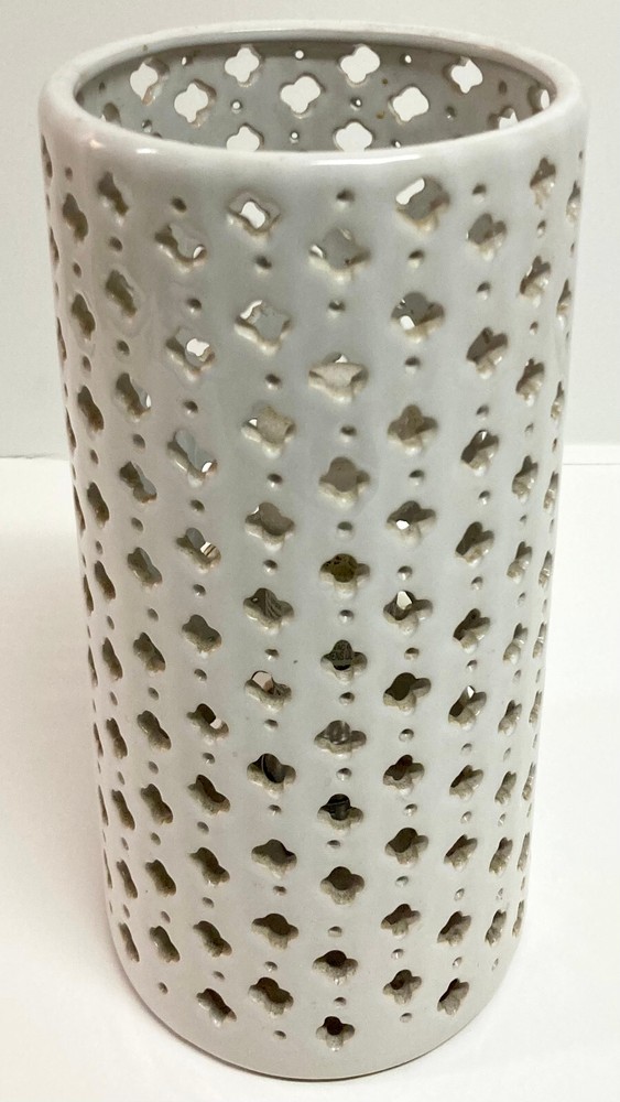 Pierced Pattern Ceramic Uplight