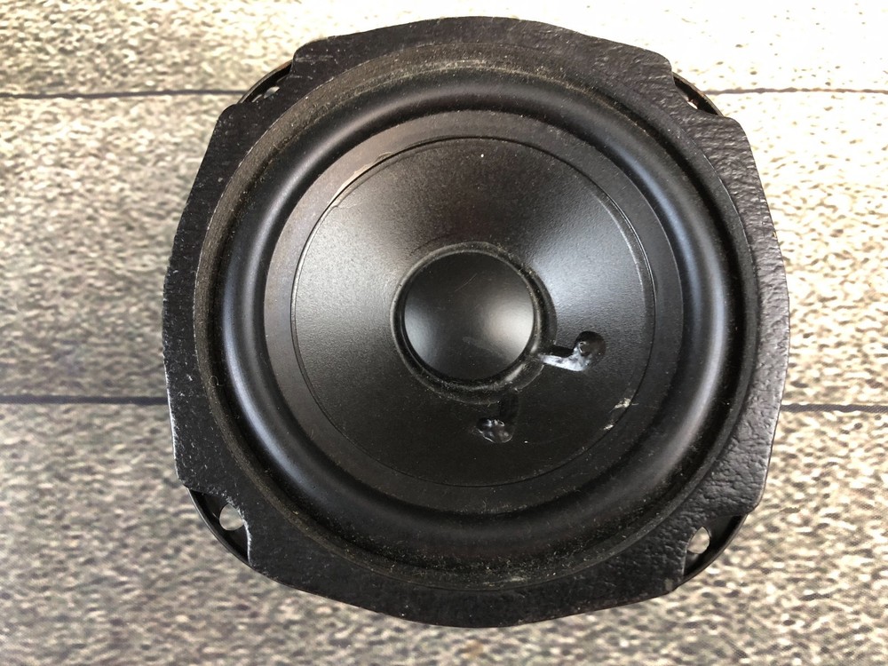 Madison 5102R 8 Ohm 4 1/2 in Mid Base Driver