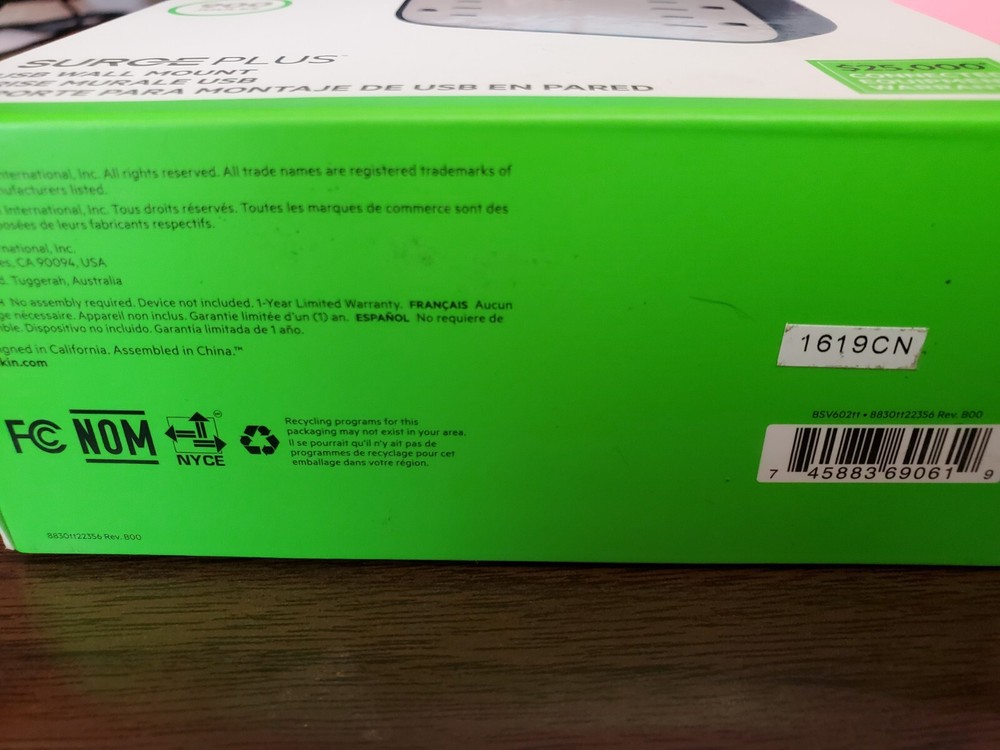 belkin Surge Plus USB Wall Mount