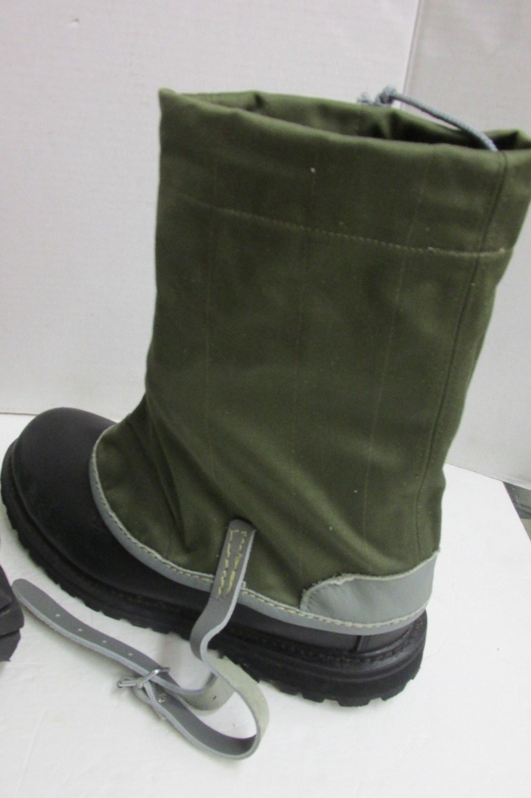 VINTAGE NORWEGIAN MOUNTAIN TROOP BOOT LEG GAITERS NOS