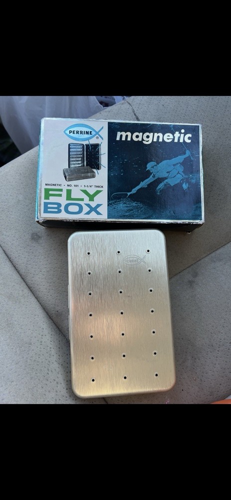 Perrine Flybox Model 101