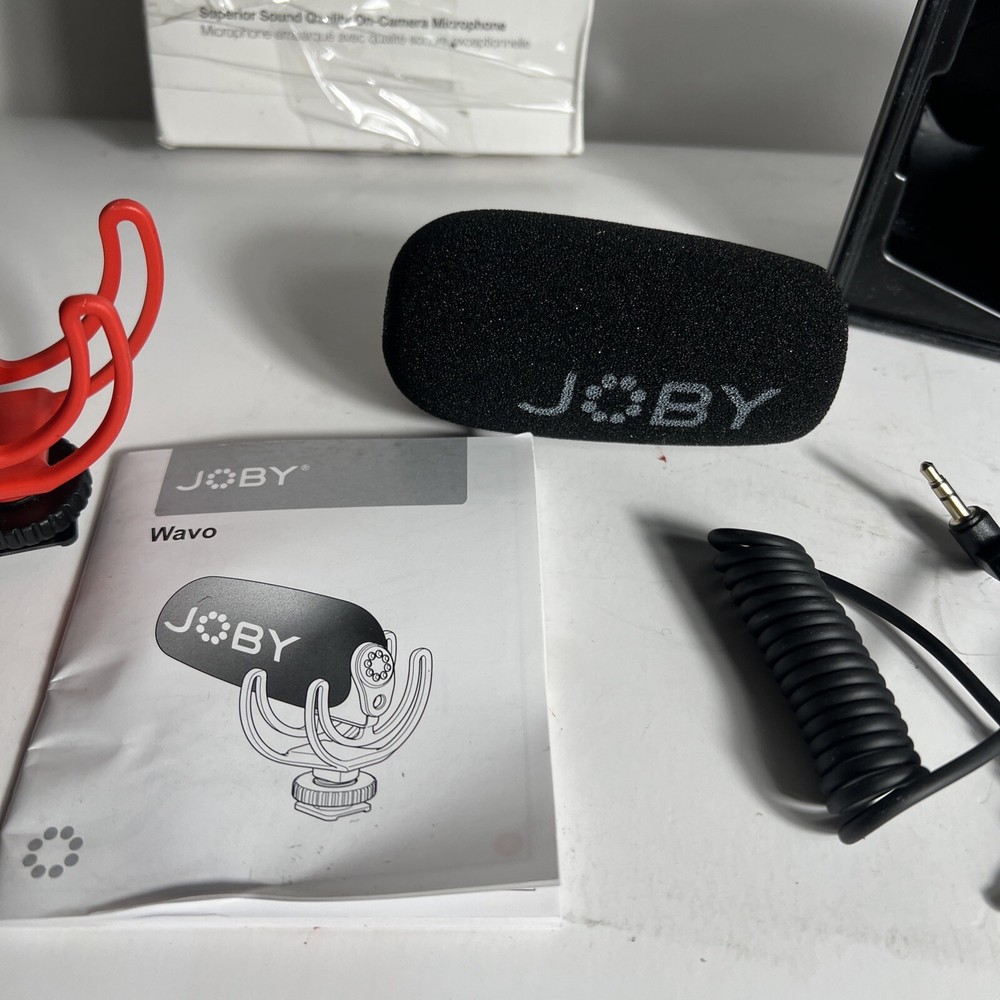JOBY Wavo On Camera Vlogging Microphone