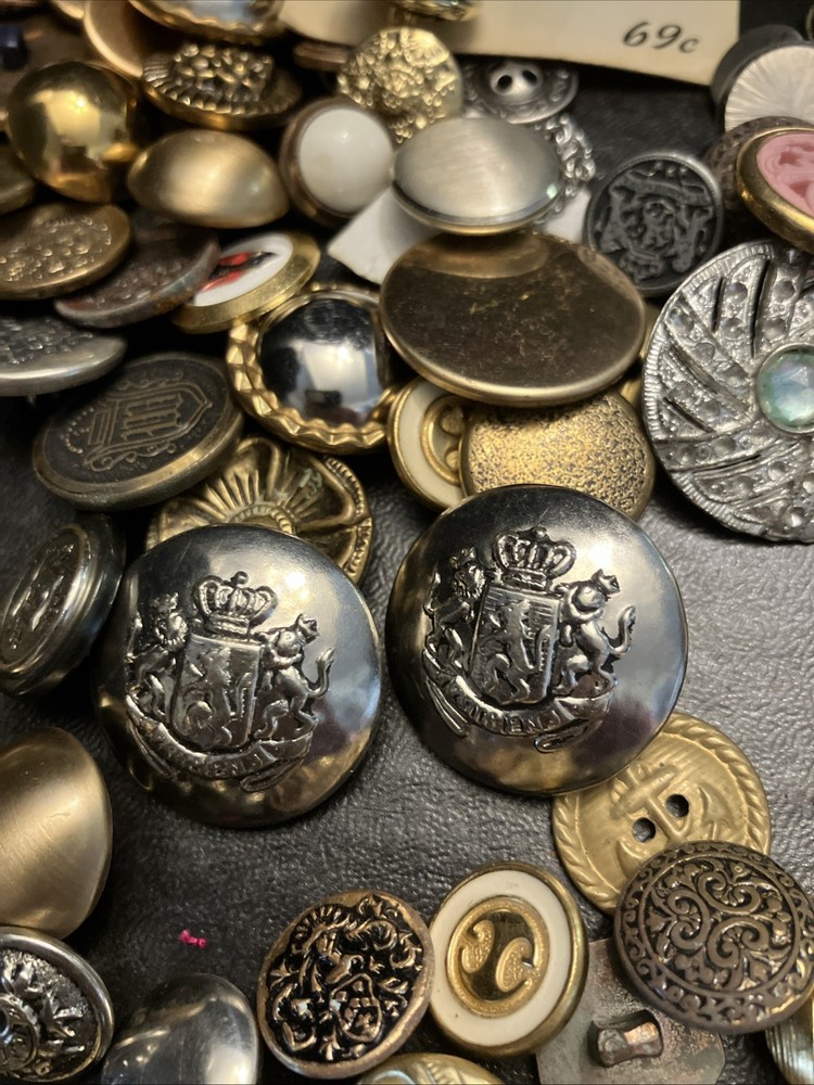 Buttons 100+ Most Metal Misc SB4