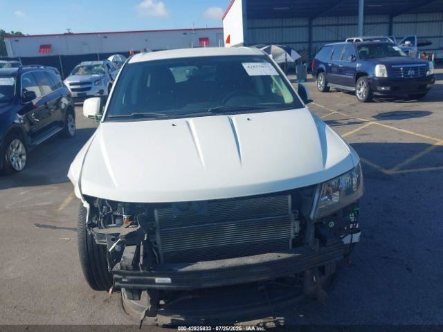 JOURNEY 2017 Glove Box 4751784