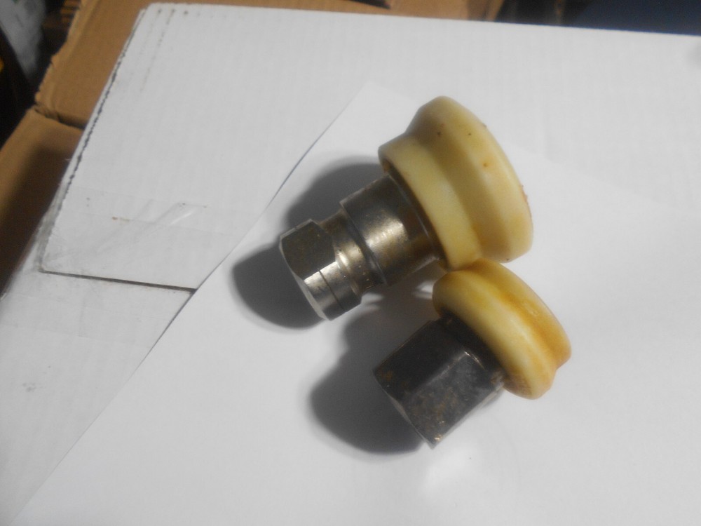 GILES GBF-50 QUICK DISCONNECT COUPLINGS