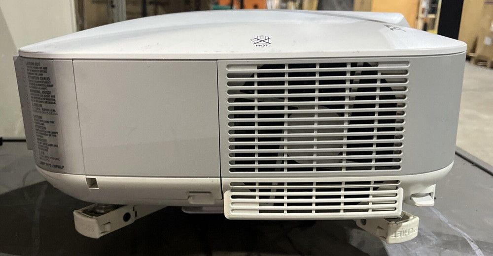 NEC NP3250W LCD PROJECTOR W REMOTE