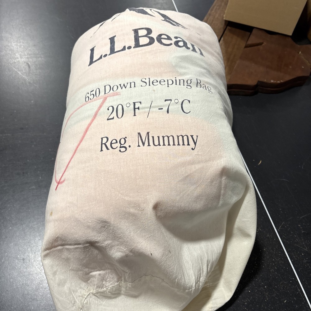 LL Bean 20°F Down Sleeping Bag Long LH 650 Fill EUC