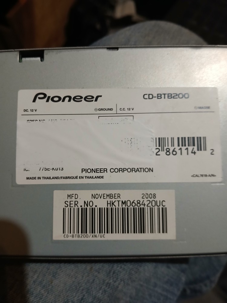 Pioneer CD-BTB200 Bluetooth Adapter With Cable And Microphone Set