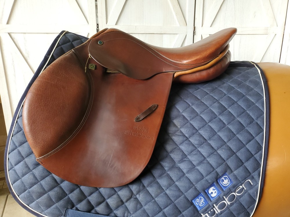 Stubben Jump Saddle ARTUS CS 17/31