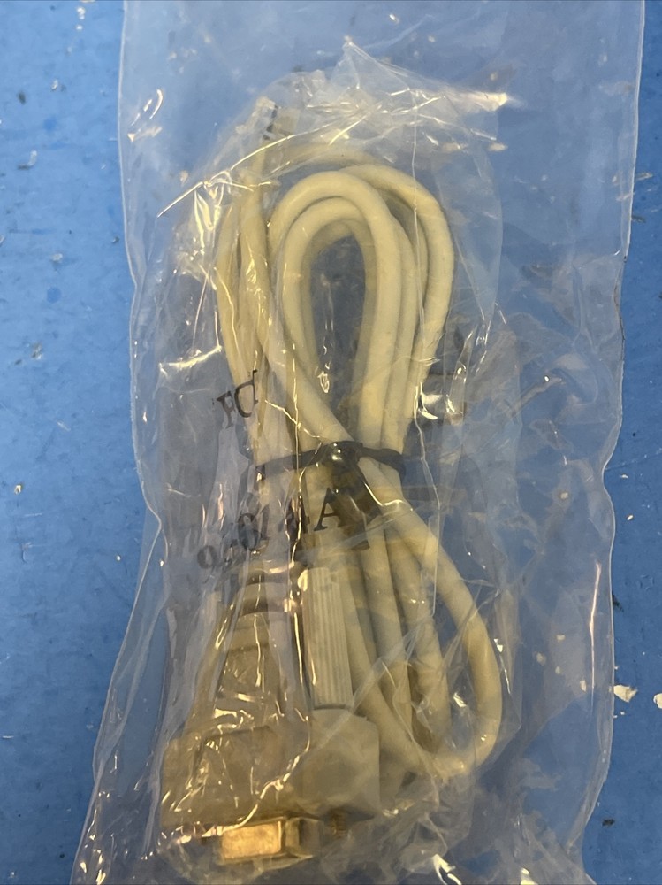 NEW APC Schneider 0M-81359 Serial Programming Cable
