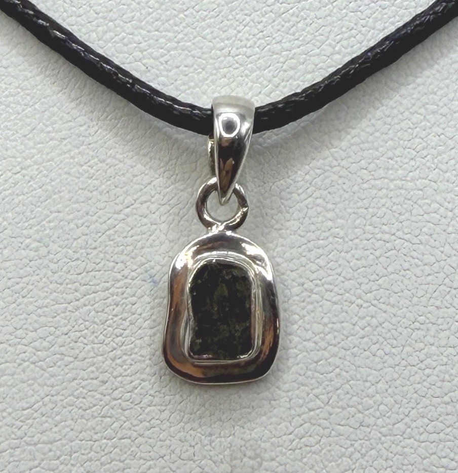 Moldavite Tektite Pendant, Czech Republic, Authentic Moldavite, 1.67g