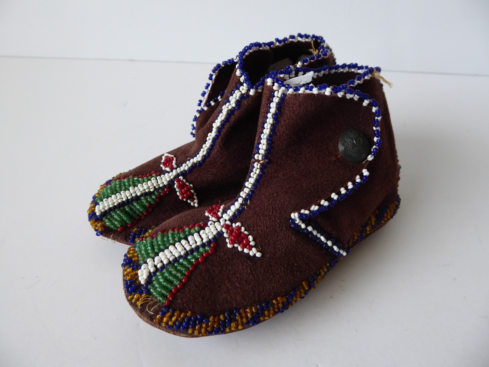Antique Native American Indian Beaded Child's Moccasins