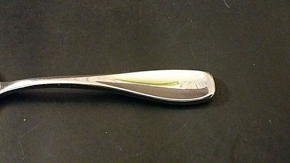 Oneida Voss Stainless teaspoon 6 1/4"