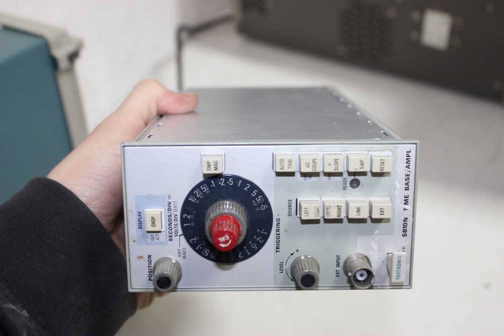 Tektronix 5B10N Time Base/ Amplifier Module Plug-in