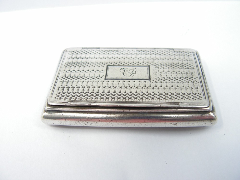 ANTIQUE WILLIAM IV THOMAS SHAW SOLID STERLING SILVER SNUFF PILL BOX 1835