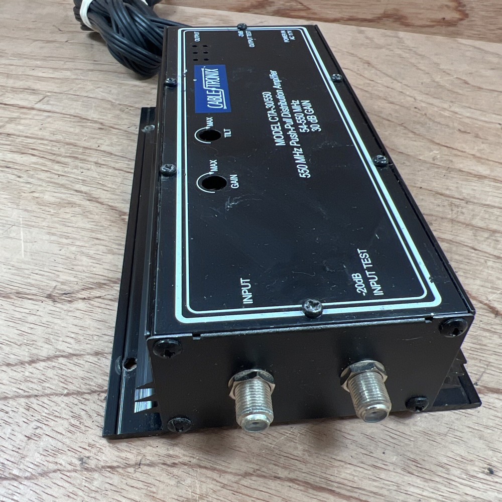 Cabletronix CTA-30/550 Distribution Amplifier (Wall Mount)