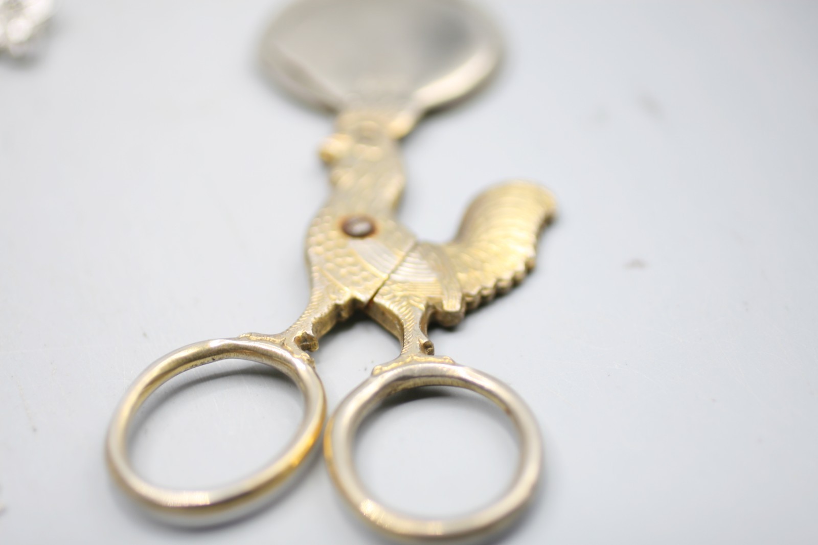 Vintage D. PERES Solingen Egg Cutter Scissors Germany L1