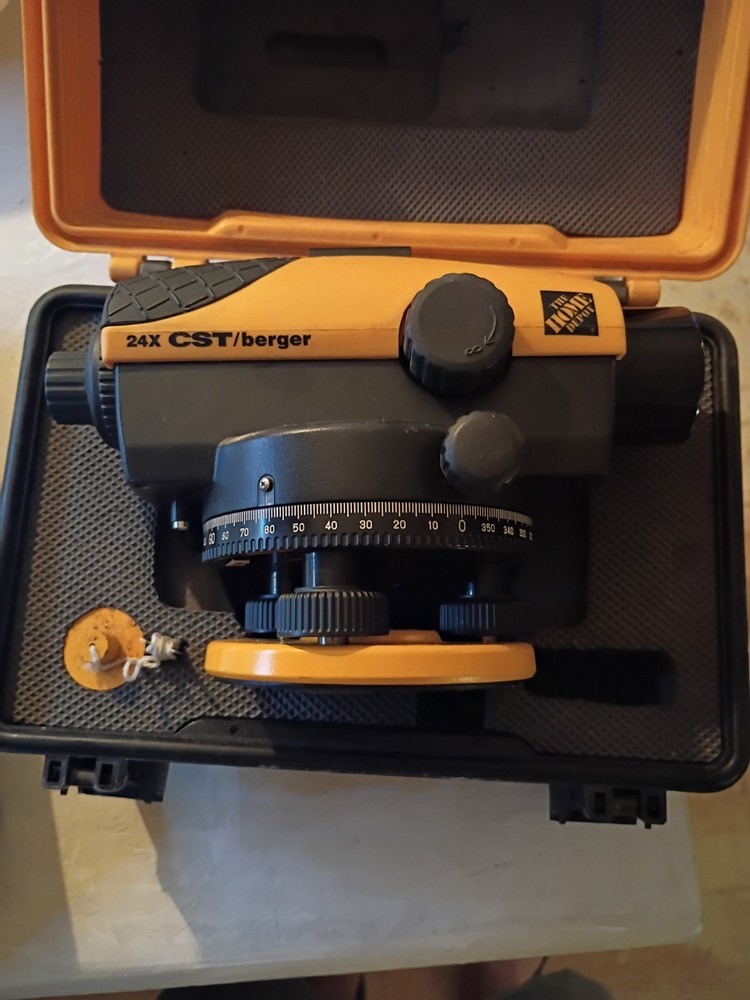 CST/berger 24X Automatic Level 24x Magnification M51606 with Case