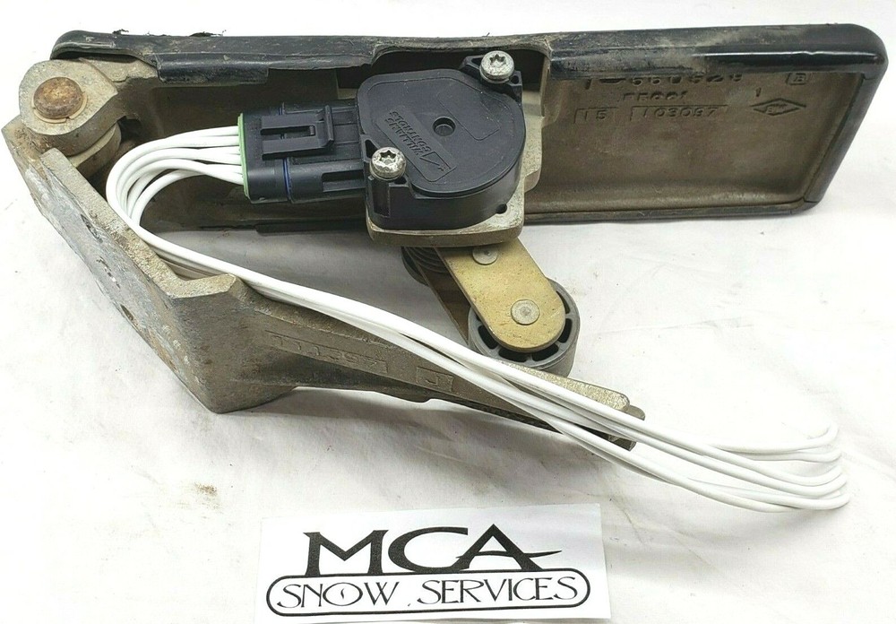 WILLIAMS CONTROLS TPS THROTTLE POSITION SENSOR PLUG CONNECTOR HARNESS 131973
