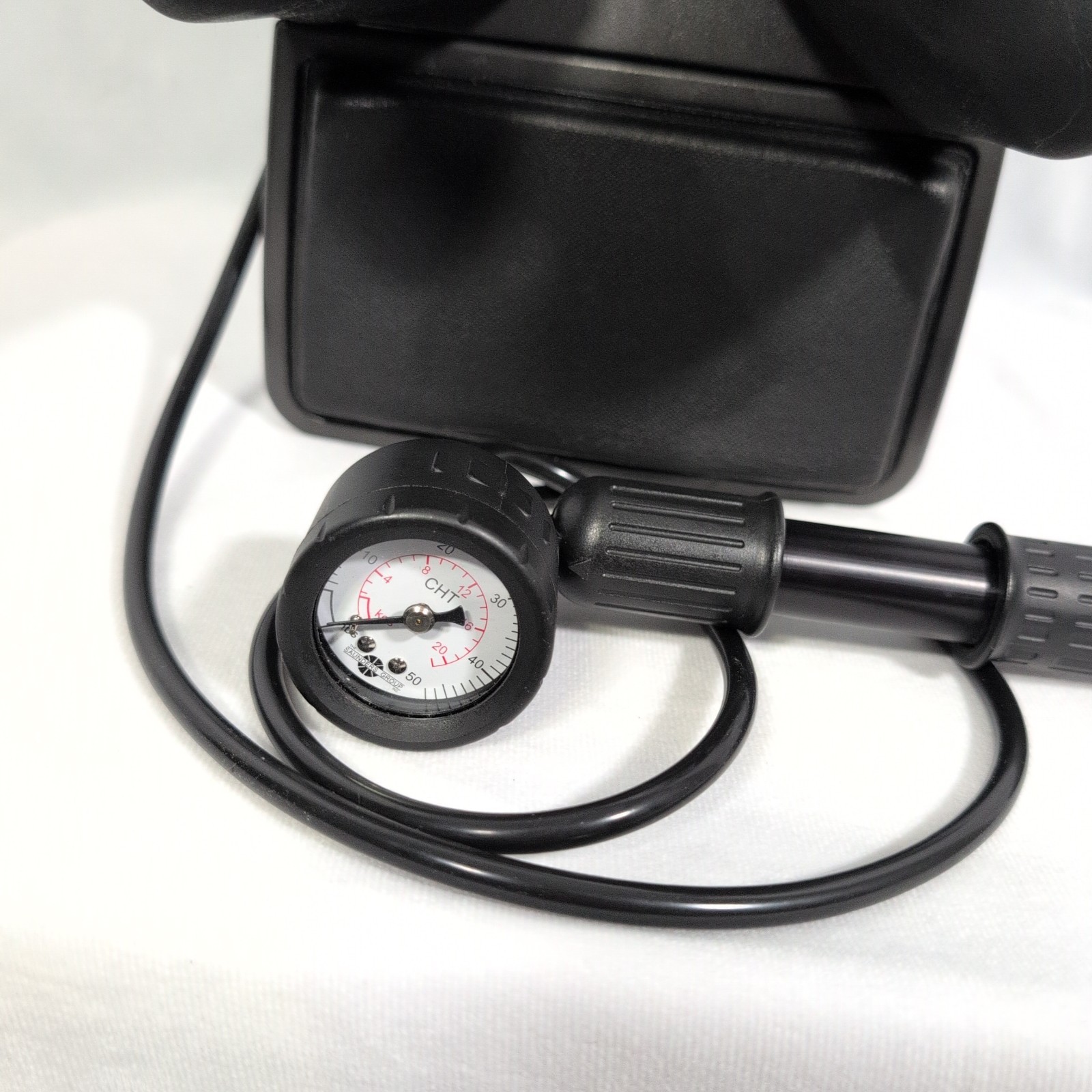 Saunder Cervical Traction Device w/Carrying Case & User Manual