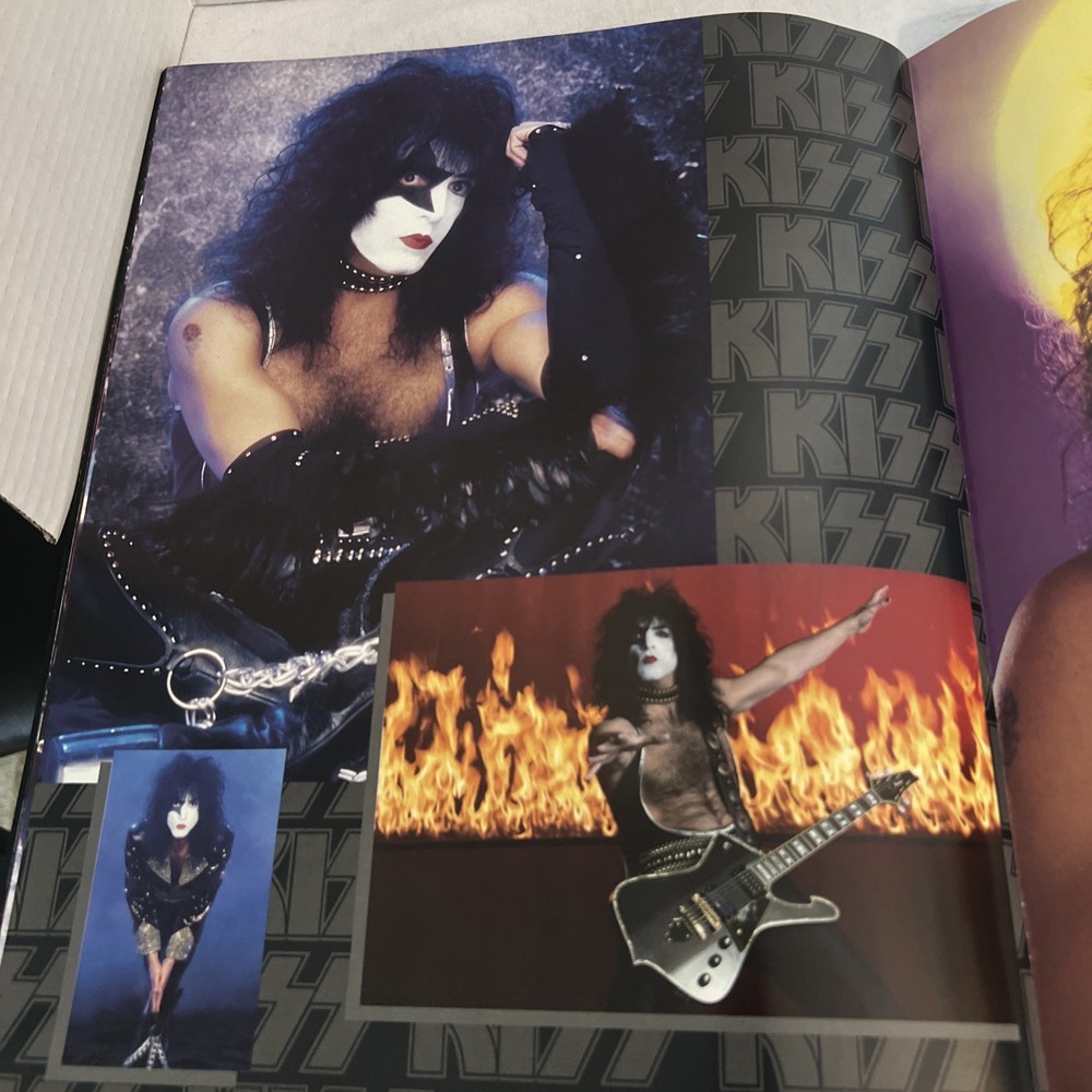 KISS -Alive/Worldwide 1996-97 Black Concert Program Tour Booklet