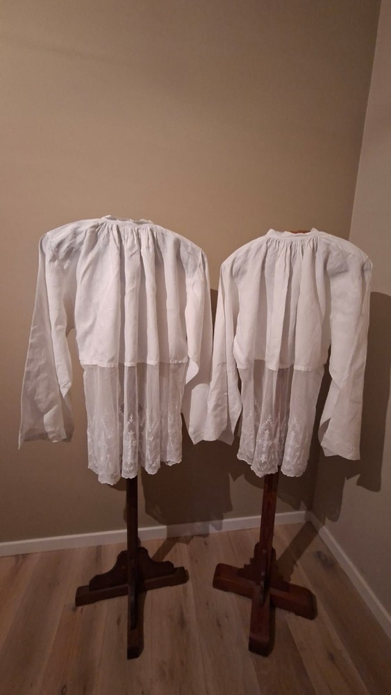2x Beautiful surplis whit lace