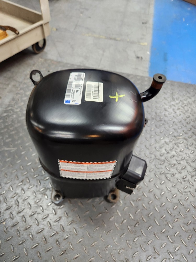 NEW!! TECUMSEH AG144UT-001-J7 COMPRESSOR