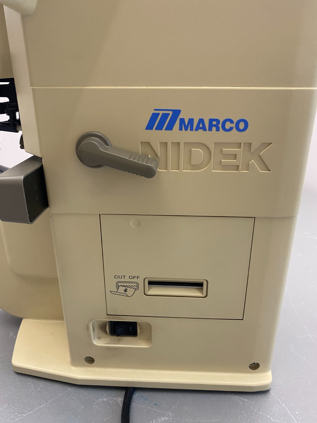 NIDEK AUTO LENSMETER LM-990A