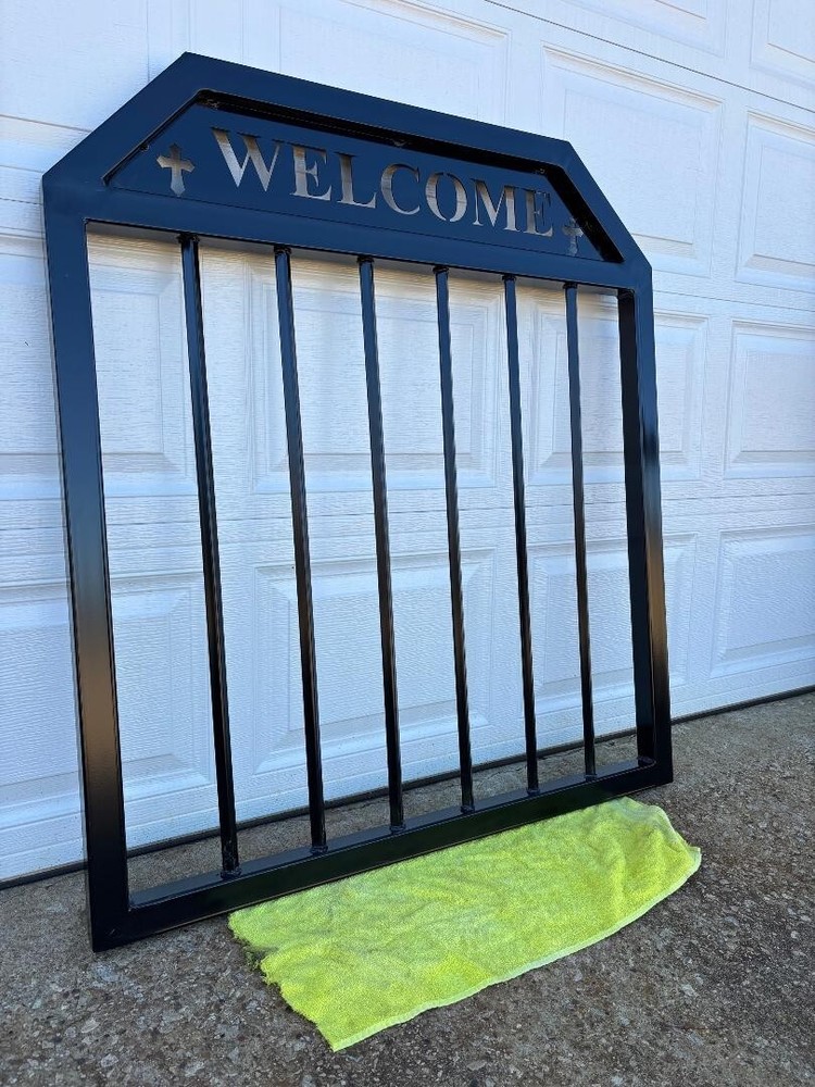 Heavy duty walkthru gate