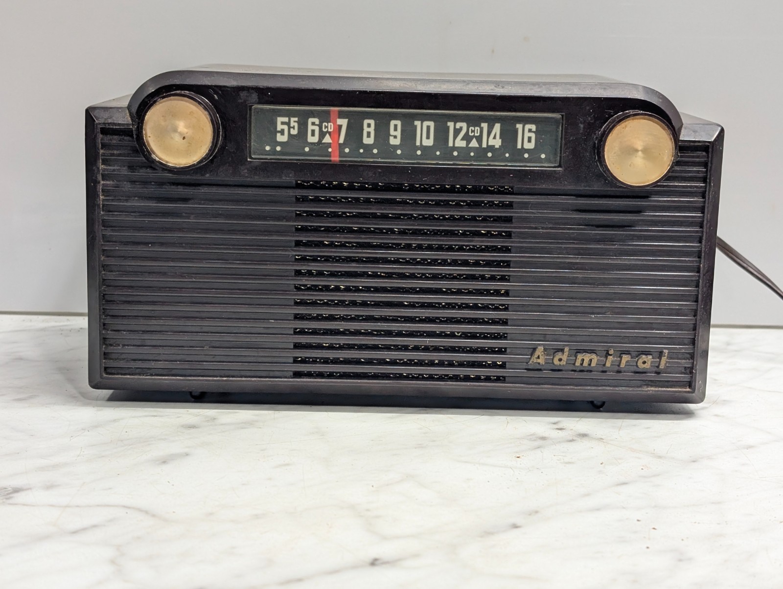 Vintage 1950's Admital MCM AM Radio Table Top 5G32N Model #