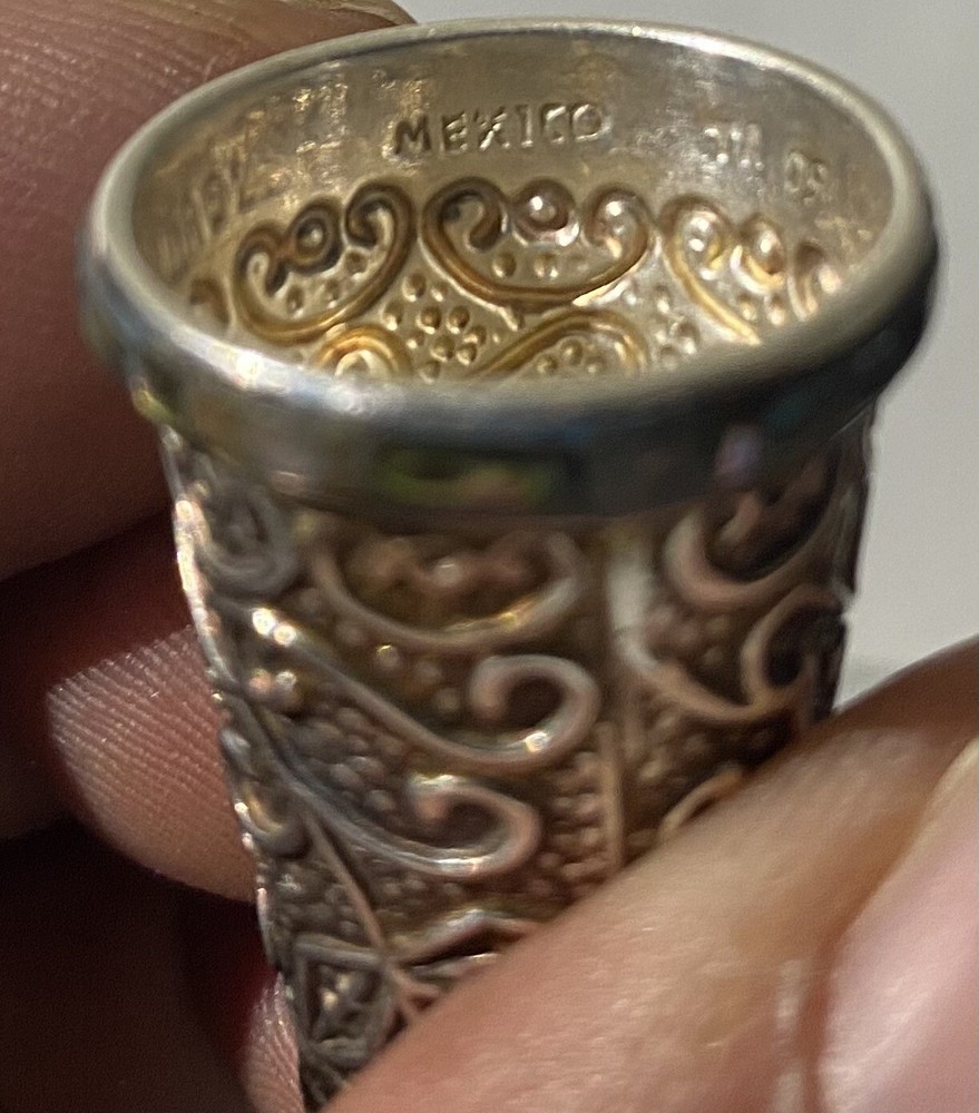 VINTAGE MEXICAN STERLING SILVER THIMBLE FANCY DESIGN WORK