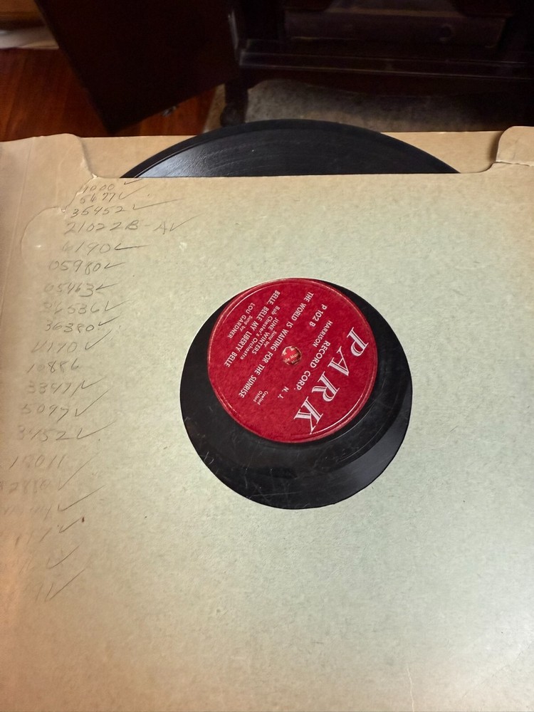 victor victrola talking machine (record player) VV-XIV