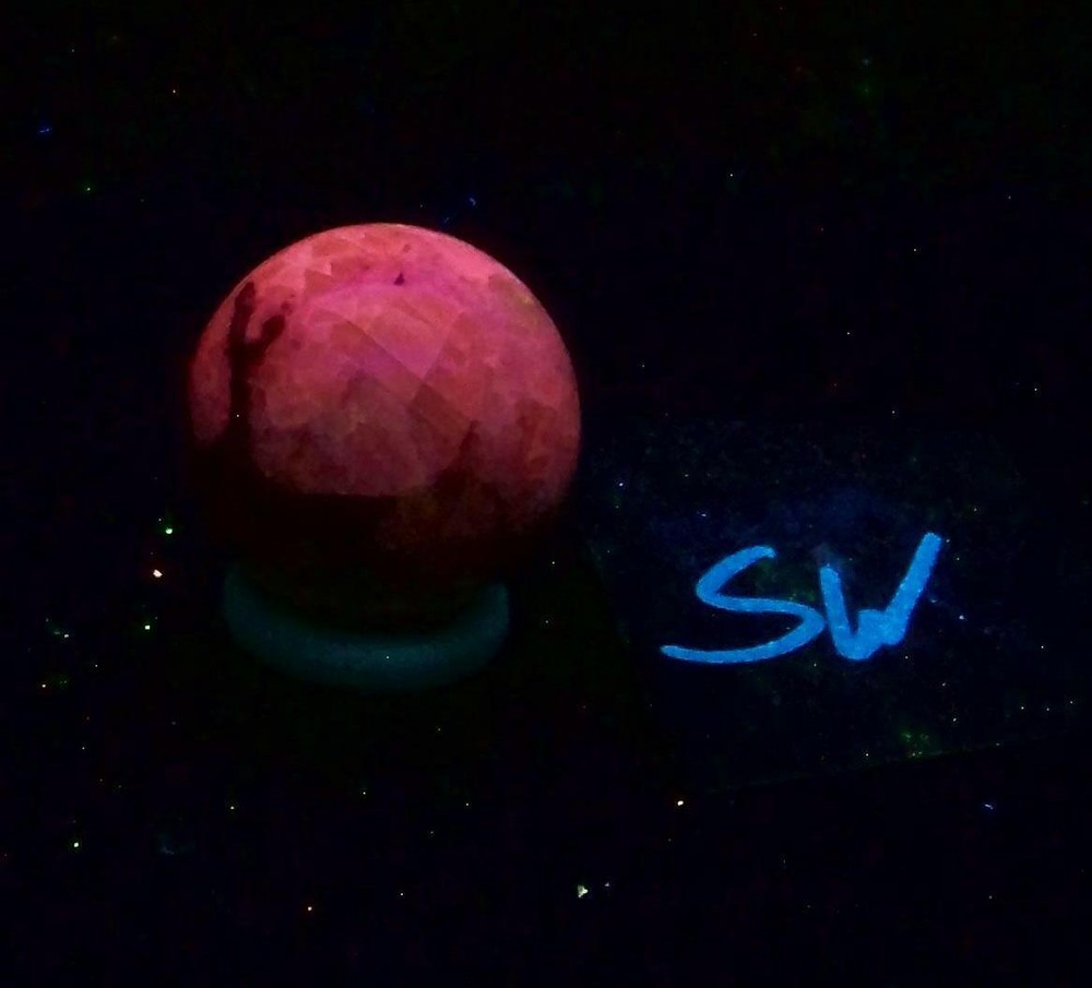 Fluorescent CA Calcite 29mm Collection Sphere 5043