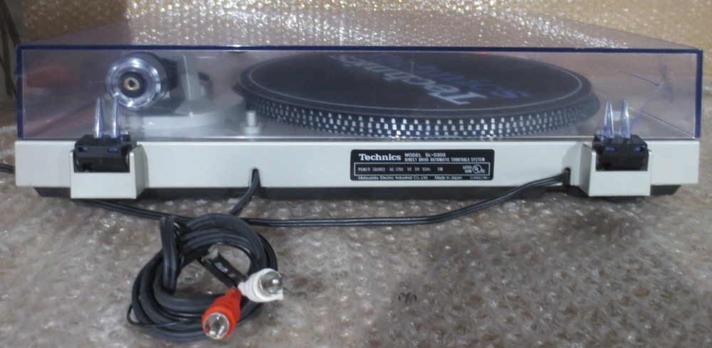 Technics SL-D202 Direct Drive Automatic Turntable Record Player