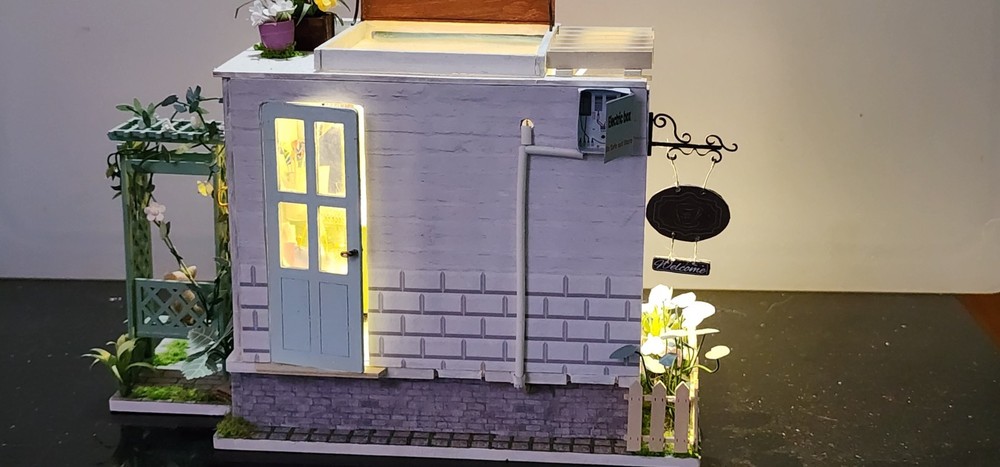 Tea Time Coffee Shop Diorama Built!