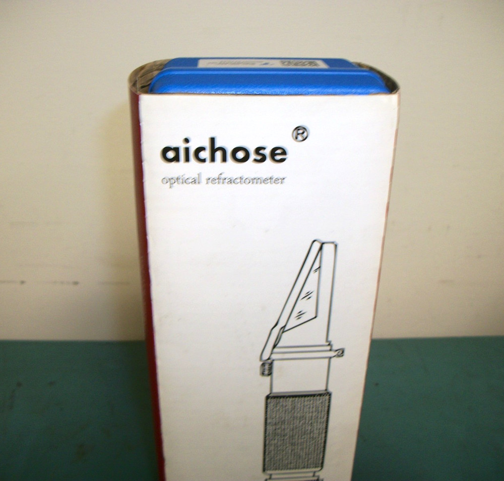 AICHOSE Optical Refractometer w/ATC Function & Case - NEW