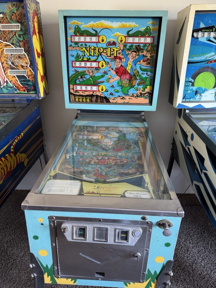 Bally's Nip-it Pinball Machine (1972)