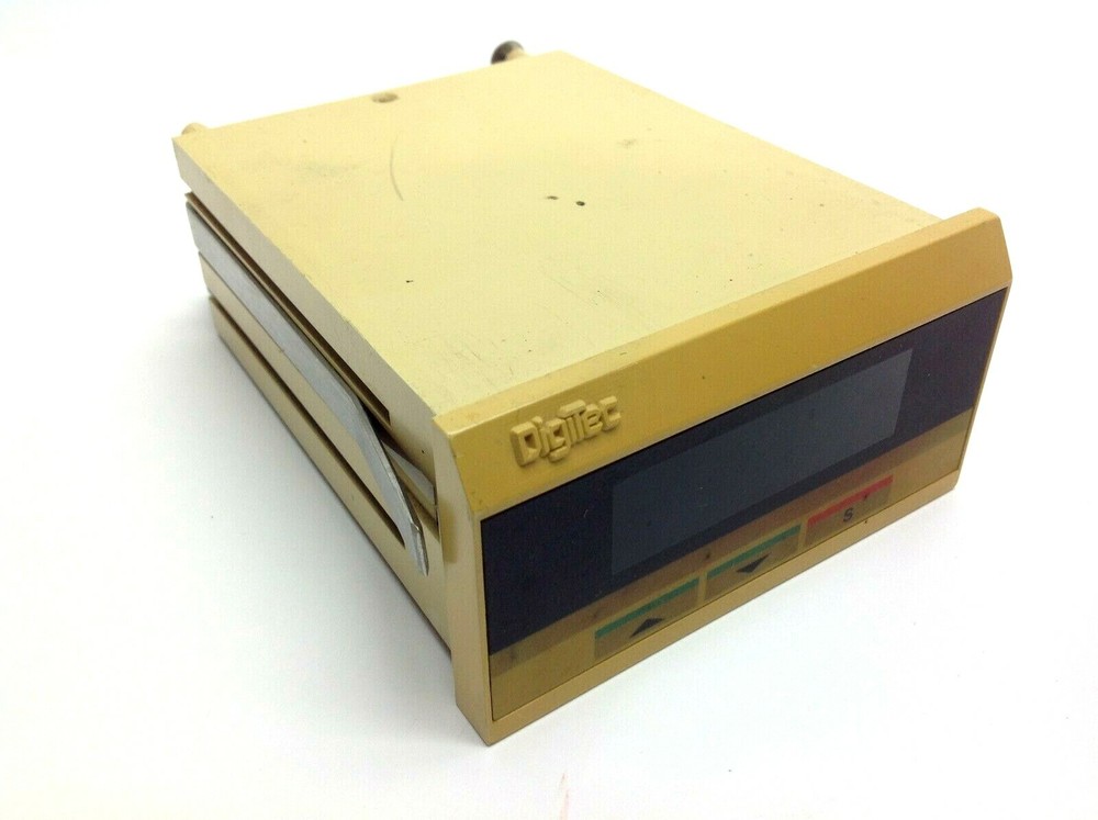 Digitec 2810A-02 Digital Panel Meter