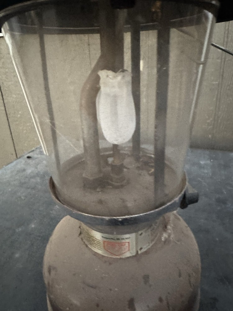 Vintage Coleman Model 275 Brown Lantern 2 Mantle Untested