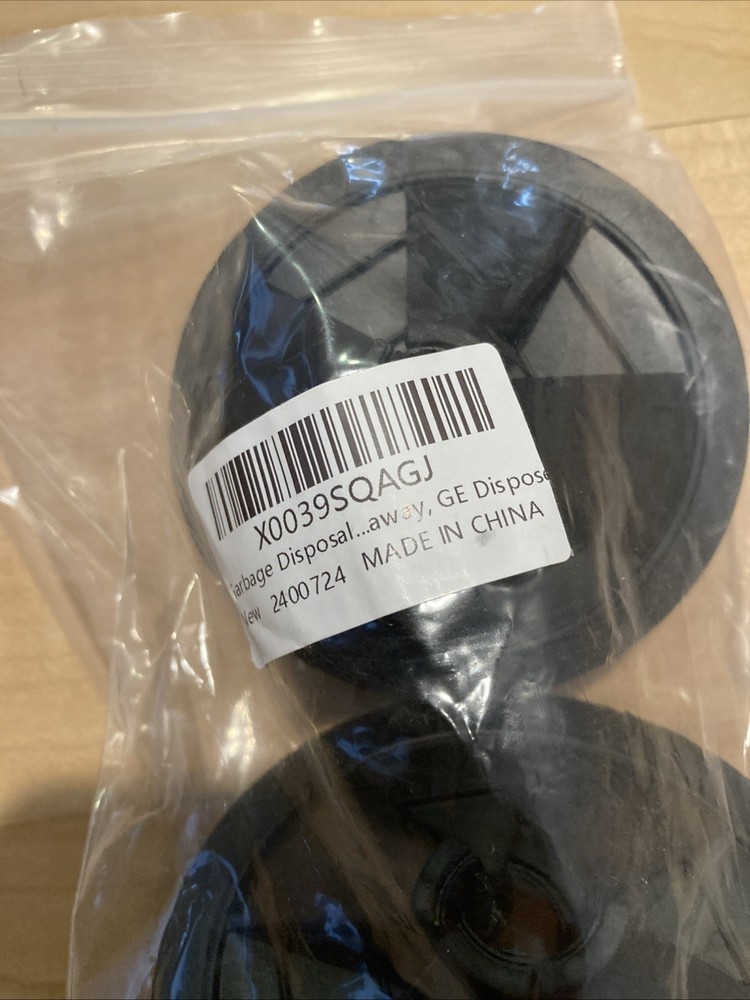 Kitchen Sink Garbage Disposal Plastic Stopper and Removable Splash Guard 2 Pack