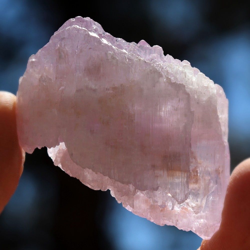 Mineral Specimen: Kunzite (KNZ91)