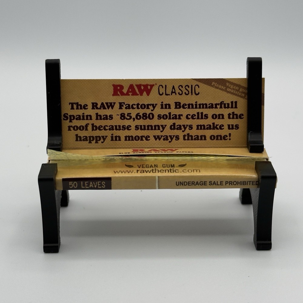RAW Classic Slow Burning Papers + Black Rolling Paper Bench Display Bundle