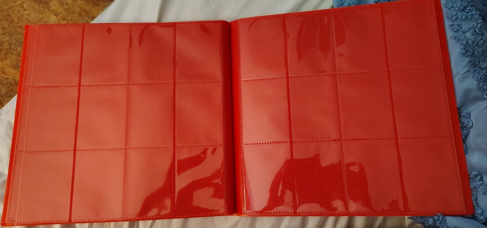 GameGenic Card Storage 24 Pocket - Red