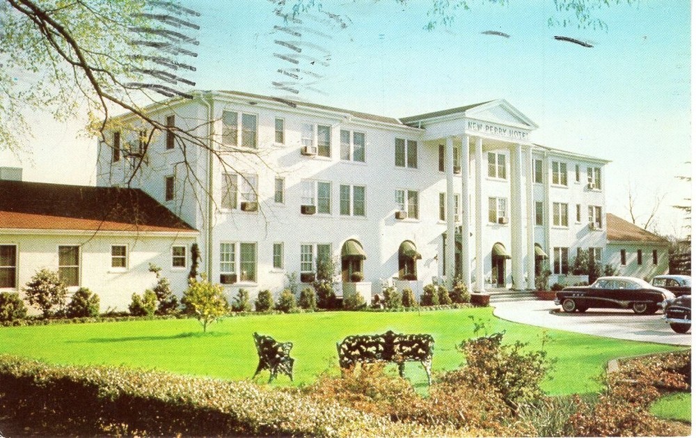 NEW PERRY HOTEL, PERRY, GA - PC2564