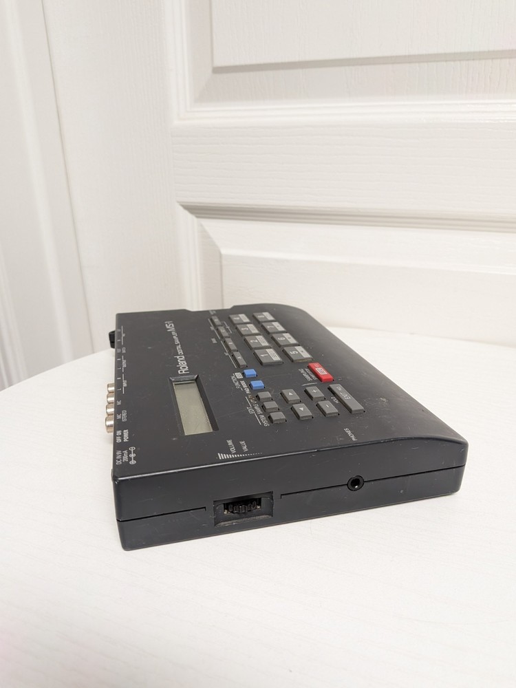 Roland MS-1 Compact Digital Sampler Looper