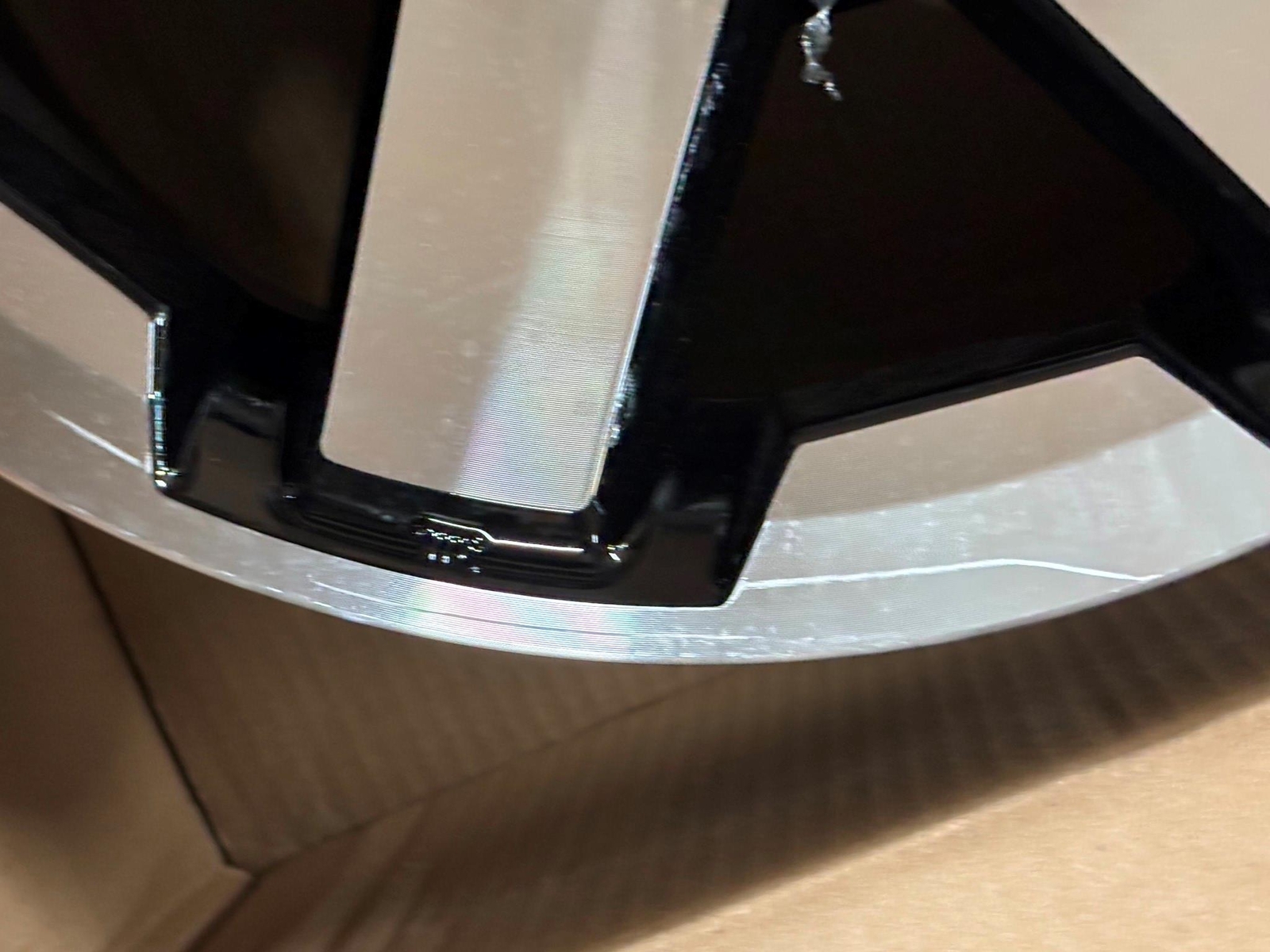 Set of 4 USED 17 x 7.5 Toyota 4Runner FJ Cruiser Black Machined Takeoff Wheels