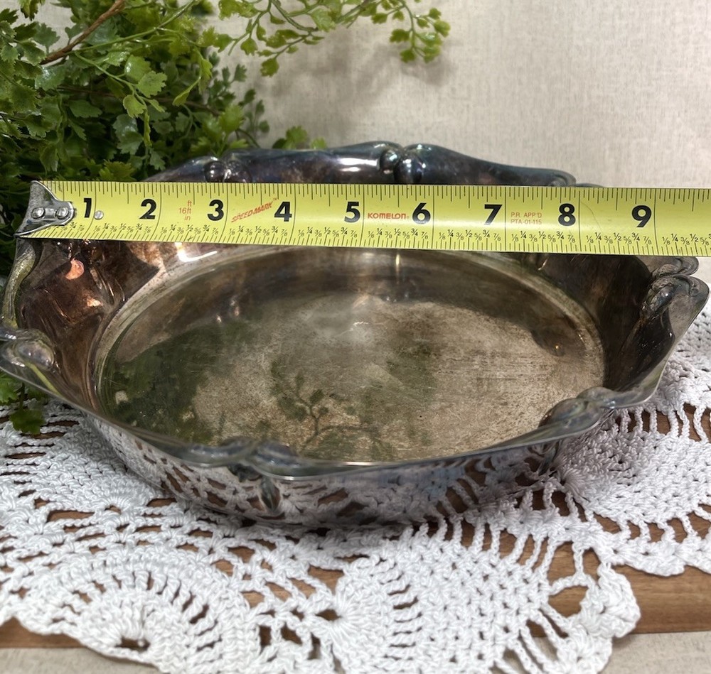 Vintage Oneida Silverplate Serving Dish Acorn Trim 9 Inch