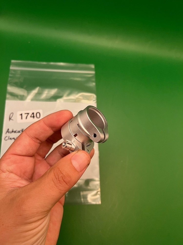 Autococker Clamping Feedneck