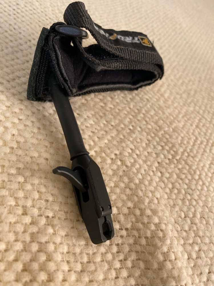 Tru Fire Dual Caliper Release Size Small