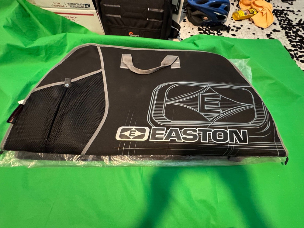 Easton Micro Flatline Bowcase 3618  Black/Silver